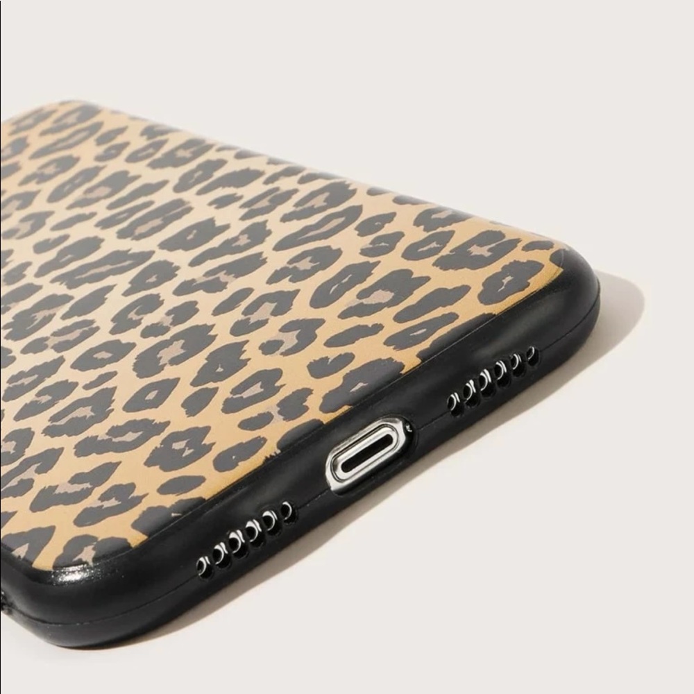iPhone 11 Pro Max case - Picture 4 of 5